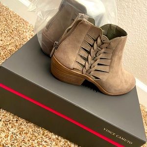 !Brand New! Size 8 Vince Camuto Booties